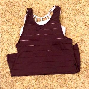 Athleta xs tank w/ built in bra maroon pink